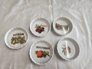 lot 207 image: Set of 5 William-Sonoma dessert dishes
