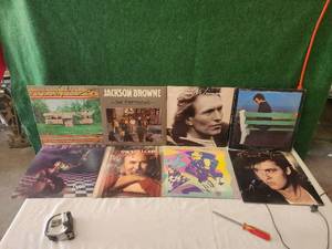 lot 261 image: Selection of vintage lp records - 19