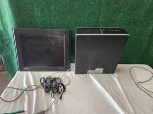 lot 275 image: Hp computer and Samsung monitor - not tested
