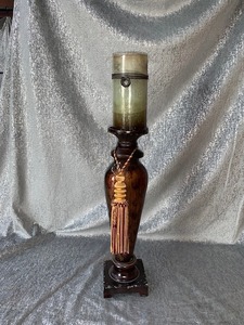 lot 15 image: Large home decor candle holder with candle - pretty