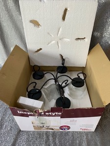 lot 26 image: Iron candle holder centerpiece in box
