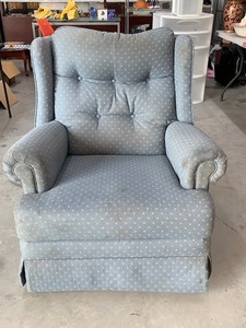 lot 28 image: Light blue recliner - needs cleaning - in good shape