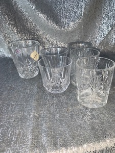 lot 40 image: Assorted crystal drinking glasses
