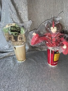 lot 74 image: Collectors Vintage Star Wars cups and tops - see pics