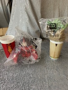 lot 75 image: Collectors Vintage Star Wars cups and tops - see pics