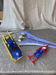 lot 70 image: Toy lot - see pics