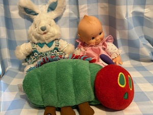 lot 166 image: Vintage toys pics