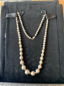 lot 87 image: Metal beaded necklace with nice case - see pics