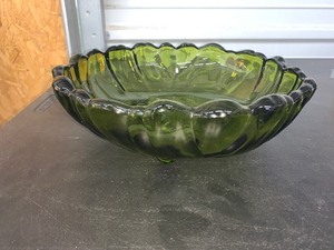 lot 145 image: Vintage green glass ruffled edges - footed - heavy bowl - see pics