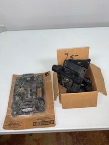 lot 210 image: Twe sets of pickup tie downs