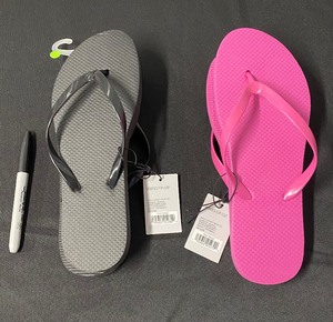 lot 180 image: Lot Of 2 New With Tags - Medium 78 Sandals - In Colors As Shown