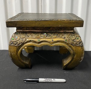lot 281 image: Garden Ridge 8 Wooden Pedestal - In Condition As Shown