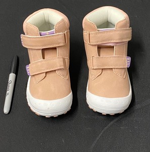 lot 327 image: New Other Mishansha Pink Kids Shoes Size 29 - As Shown