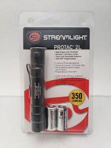 lot 10 image: Streamlight ProTac 2L