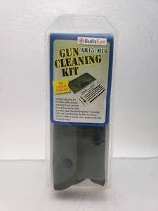 lot 151 image: Bulls Eye AR15M16 Military Gun Cleaning Kit w Pouch