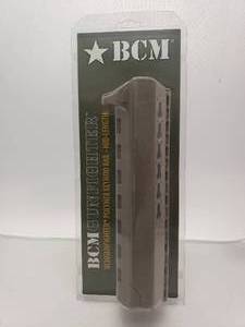 lot 96 image: Bravo Company (BCM) Gunfighter Polymer KeyMod Mid-Length Rail (PKMR) - 5.56 mm - Dark Earth