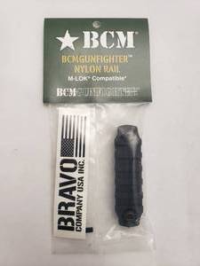 lot 298 image: Bravo Company (BCM) Gunfighter 3 M LOK Nylon Rail Section - QUANTITY 5 - BID IS TIMES THE QUANTITY