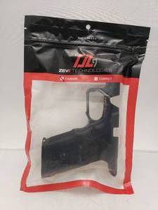 lot 448 image: ZEV OZ9 Standard Size Standard Grip Kit Black