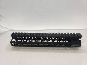 lot 451 image: Bravo Company (BCM) Gunfighter 9 Alpha KeyMod Rail