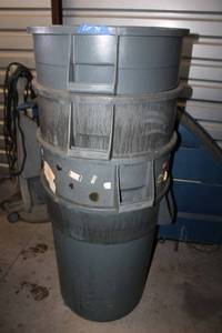 lot 74 image: (4) Round Trash Bins - 44 Gal
