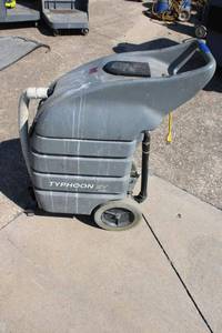lot 15 image: Nobles Typhoon WD1592EV Cleaner