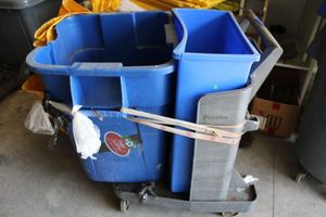 lot 86 image: Rubbermaid Push Cart with Trash Bins