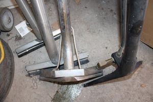 lot 131 image: Commercial vacuum pipes High pressure tools