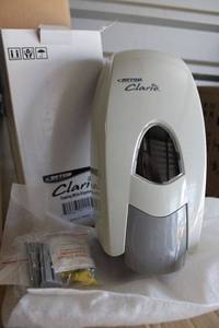 lot 42 image: Betco Clario Foaming hand soap dispensers - 11 total still in boxes