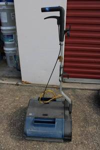 lot 93 image: Duplex multisurface handheld Floor cleaner