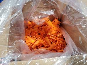 lot 250 image: 12 Gauge Chamber Flag   Safety Orange, Approx 200&nbsp