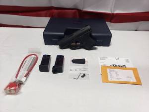 lot 653 image: Walther P99c AS .40cal Pistol w 2 Magazines & Case