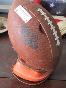 lot 7 image: Wilson Super Bowl antique phone