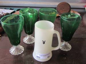 lot 63 image: 4 green milkshake glasses and 1 playboy bunny beer mug