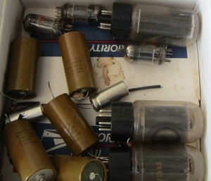 lot 68 image: Fender amp parts - FUSES