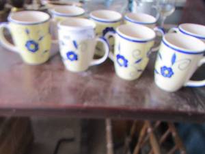 lot 74 image: GMT blue flower coffee cups qty 8   Matches #59-