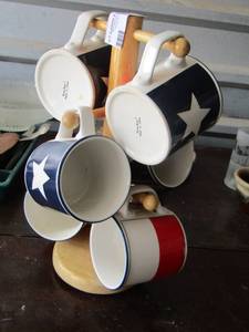 lot 75 image: Totally Today American flag coffee cups qty 6 with wooden coffee cup stand holder