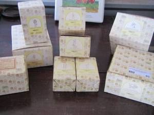 lot 85 image: Precious Moments  VARIOUS ONES IN BOXES
