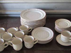 lot 95 image: Victorian pink dish set- 10 coffee cups, 4 saucers, 9 cup plates and 10 dinner plates