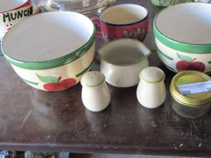 lot 99 image: 2 apple design serving bowls and a pink leaf bowl- covered jar