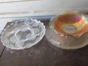 lot 108 image: serving platters and one fruit bowl