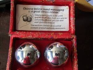 lot 122 image: Chinese Stress balls set of 2