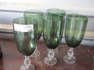 lot 126 image: short stem green wine glasses qty 5