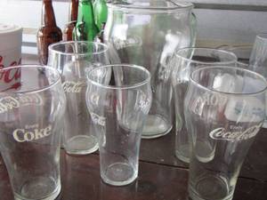 lot 135 image: Coca Cola Pitcher with 5 matching drinking glasses
