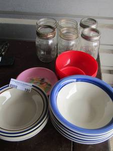 lot 191 image: qty 6 ball mason jar, qty 5 cereal bowls, qty 4 newkor bowls, 4 plastic red bowls