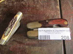 lot 208 image: pocket knives
