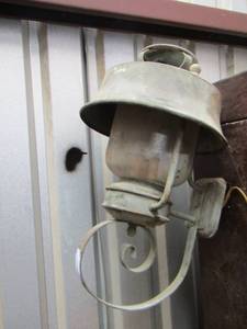 lot 15 image: large outdoor homemade light