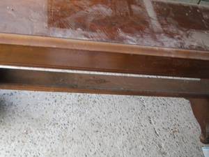 lot 18 image: Wooden bench seat opens for storage 25x47x15