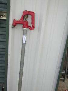 lot 19 image: YARD HYDRANT ON POLE...