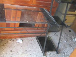 lot 27 image: GLASS TOP DESK  WMETAL SHELF WITH BLACK & CLEAR GLASS SHELVES   48 LENGTH  40 HT  20  DEPTH