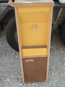 lot 226 image: OASIS WATER COOLER - OLDER MODEL